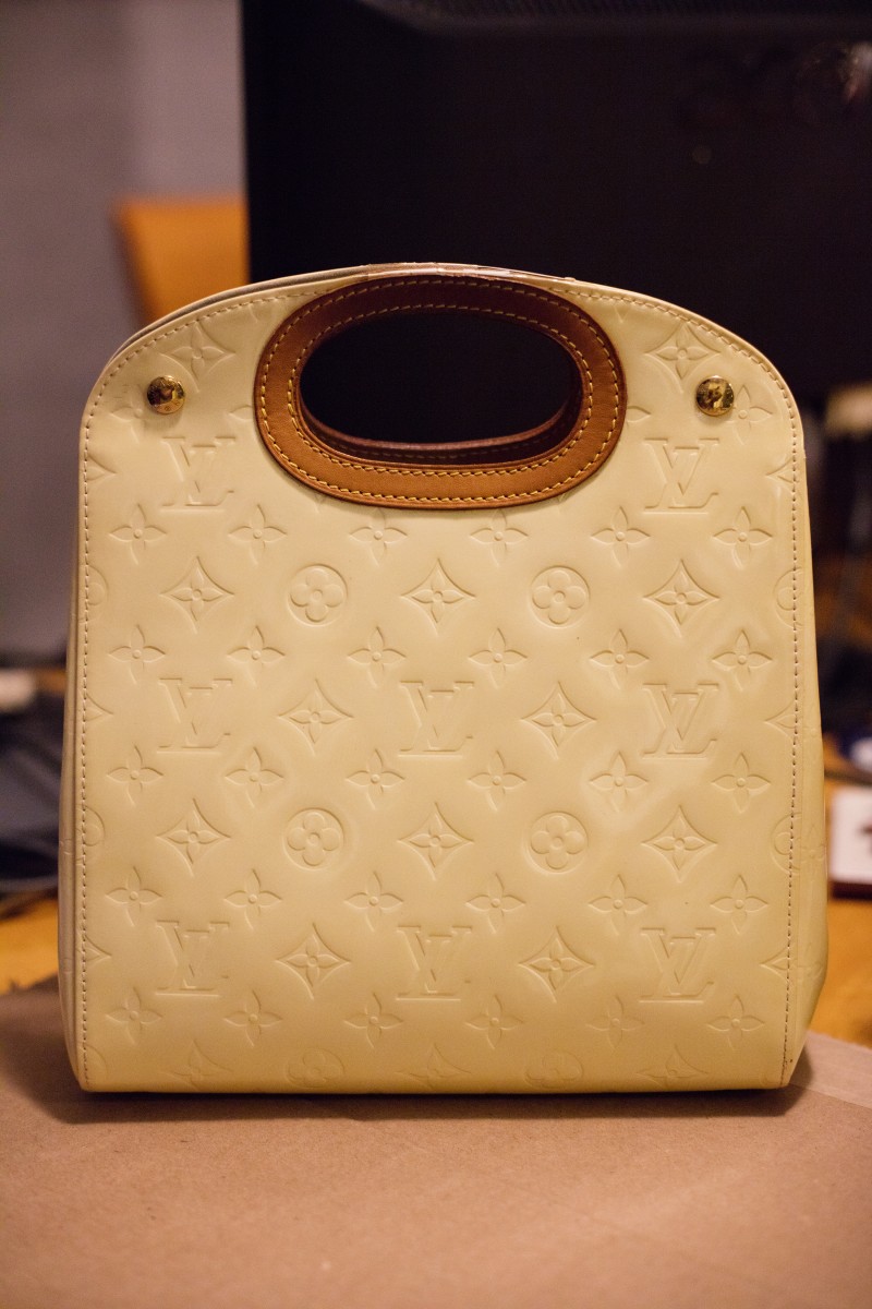 handbag refurbishment, custom painting (LV Maple Drive)