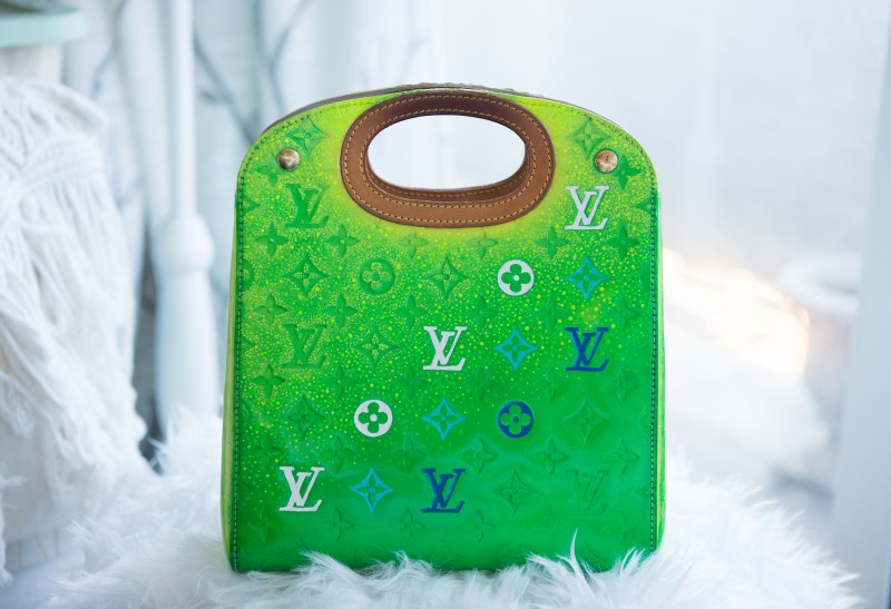 handbag refurbishment, custom painting (LV Maple Drive)