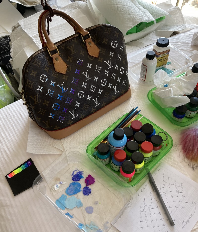 handbag refurbishment, custom painting (LV Alma)
