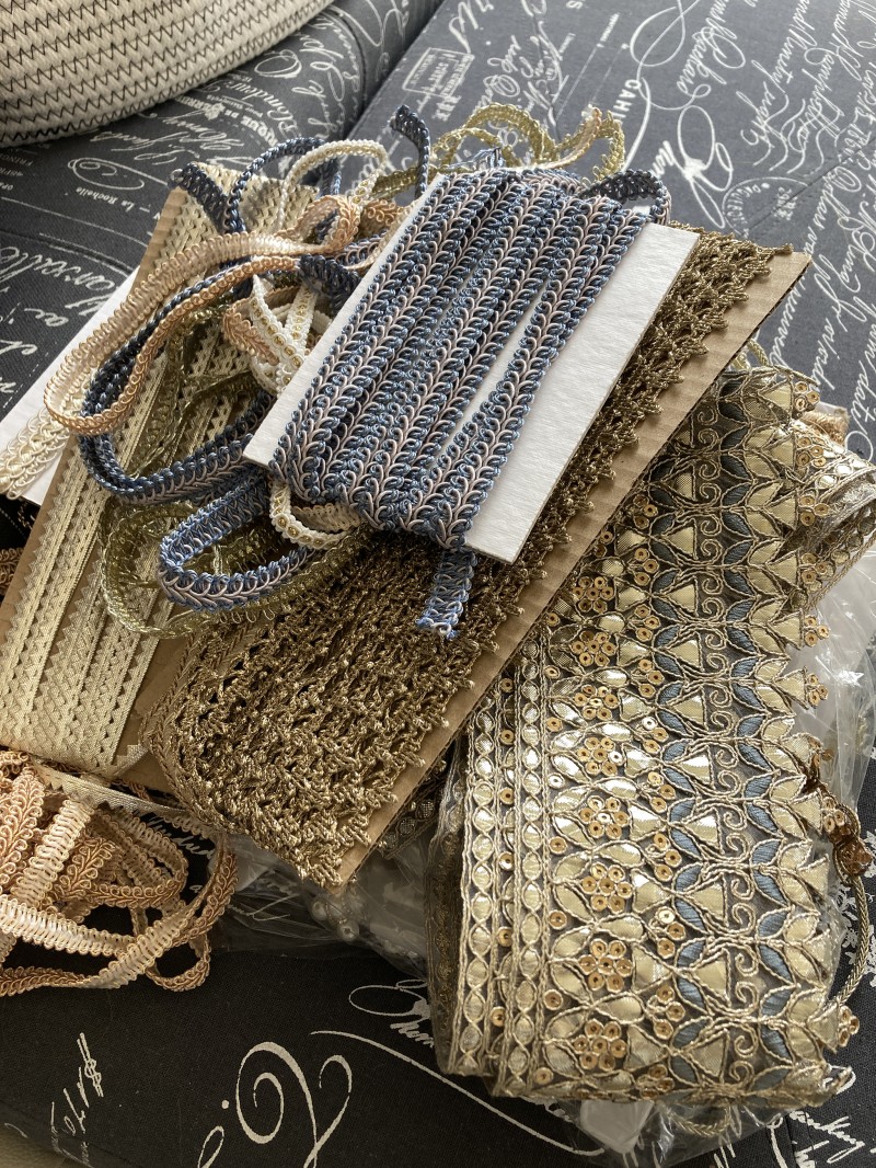 costume design (Renaissance - trim materials)